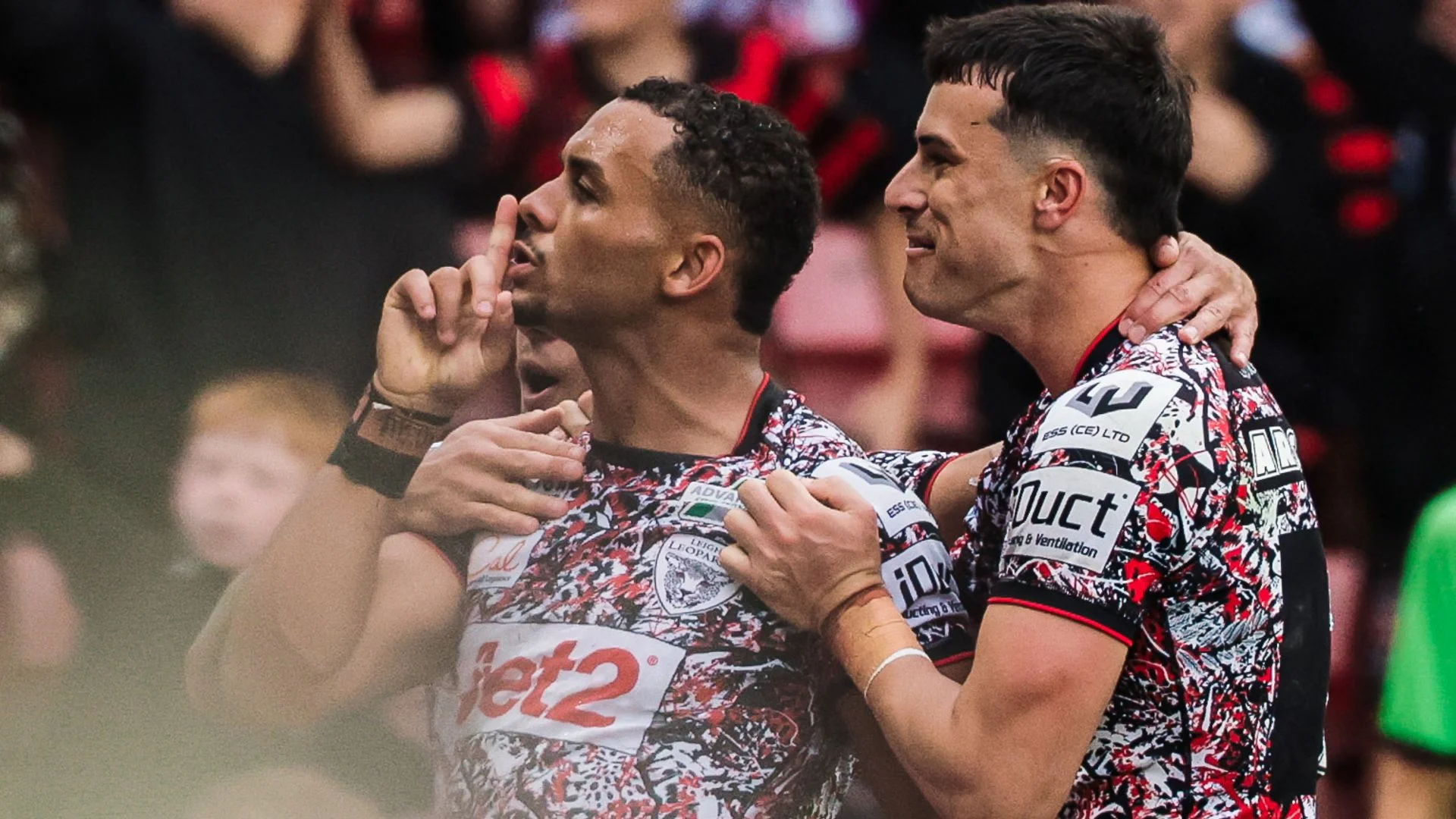In-form Leigh close in on top four of Super League