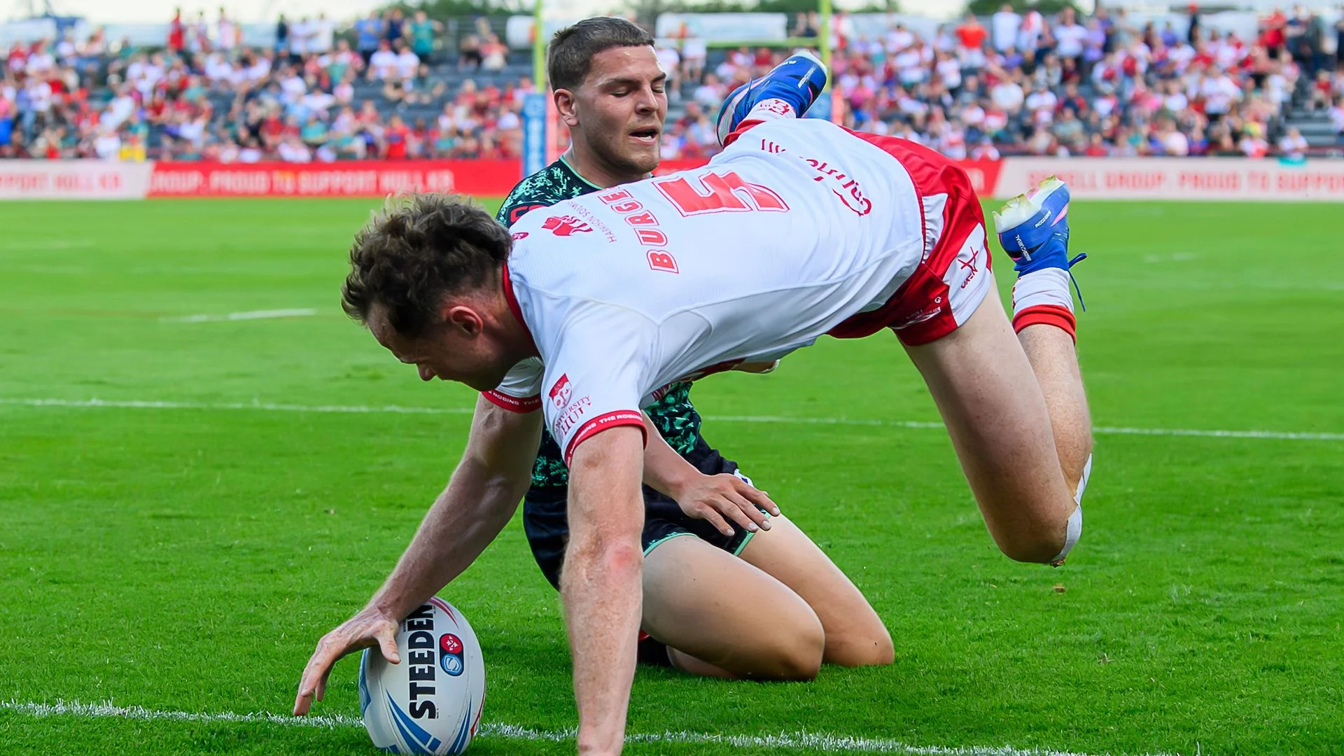 Hull KR battle past Leigh as Wakefield rout Hull FC
