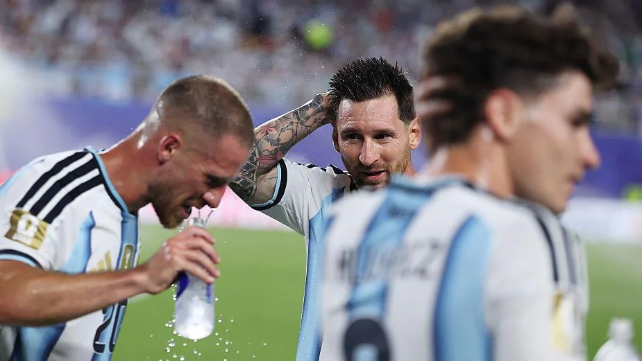 Lionel Messi and his Argentina team-mates
